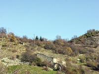 Entre Lauche et St Martin (Vallée du Jabron)  Ancienne maison seigneuriale à Lauche