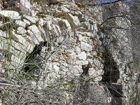Chateau des Graves XVIIe  Nous arrivons sur les lieux. Ici le mur Est d'un des bâtiments du château ...