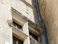 Château de Pierre de Glandevès (XIVe)  Fenêtre à meneaux - Façade Est