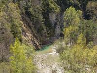 Gorges de la Méouge - De St Pierre Avez au Pont Roman  Autre vue sur le lit de la Méouge