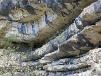 Gorges de la Méouge - De St Pierre Avez au Pont Roman  La roche au niveau du Banc du Bouc