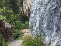 Gorges de Trévans  Le sentier taillé dans la roche 1/4