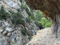 Gorges de Trévans  Le sentier taillé dans la roche 3/4