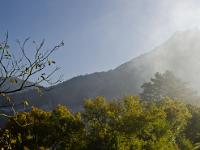 Brumes automnales  Brumes sur la Durance et la montagne de la Baume