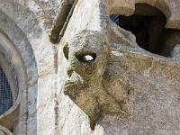 Confort-Meilars  Gargouille sur la façade Nord de l'église Notre Dame de Confort