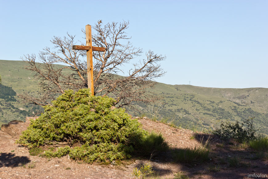 esparron-monges-006web.jpg - Croix de Beaudinard (autre vue)