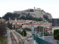 Sisteron Gare  Vue de la gare de Sisteron depuis la passerelle du Gand