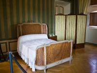 Château de Grignan  Les appartements de Marie Fontaine qui acquis et fit reconstruire les parties ruinées du château au début des annéees 1920.