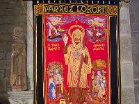 Locronan  Intérieur de l'église Saint Ronan - Bannière