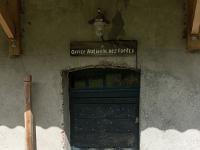 Ubac de Lure - septembre 2015  Ancienne bergerie de la Graille, aujourd'hui proprièté de l'Office National des Forêts
