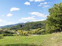 Entre Maigremine et Clos de Moune  Vue sur la vallée du Jabron entre Maigremine et Clos de Moune, une autre ancienne métairie se trouvant à environ 800m plus à l'Ouest