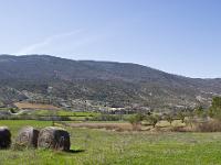 Paysages au Sud/Ouest du Forest d'Aubignosc  Vue sur la montagne de Lure en arrière plan et la campagne près du Forest d'Aubignosc que l'on aperçois au centre de la photo