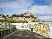 Sisteron - Plan d'Eau - Marres  Skate Parc, vieille ville et citadelle. Deux époques se superposent ici