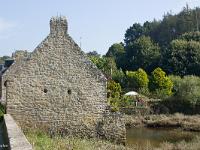 Pont-Croix  Ancien moulin-mer du XVIème sur la rivière le Goyen