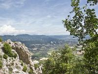 Rando - Grotte du Trou de l'Argent  Vue vers le Sud et le plateau de Salignac juste en bas