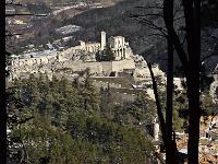 Sisteron - Le Molard  Vue sur la citadelle depuis le sentier du Molard