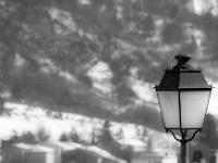 Sisteron - Le Molard  Réverbère en hiver ! ...