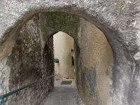 Sisteron- Andrônes, couverts et ruelles en escalier  Rue Pardenrière