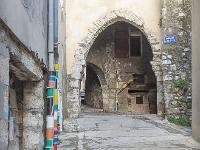 Sisteron- Andrônes, couverts et ruelles en escalier  Rue du Glissoir