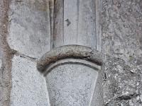 Sisteron - La Baume - Cloître St Dominique  Détail des pieds de croisées d'ogive dans la chapelle