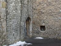 Chapelle Saint-Marcel (XIIe)  La porte Nord du faubourg de la Baume jadis fortifié. Les portes, comme celles de Sisteron, étaient fermées chaque soir