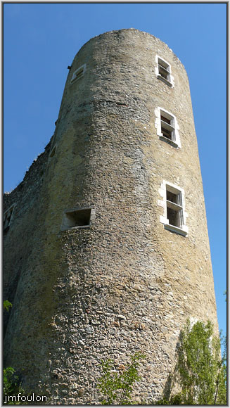 tallard-chateau-39web.jpg - L'imposante tour Sud