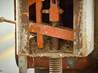 Usine Hydro-électrique de Ventavon  Des oiseaux ont fait leur nid ici. Petit à petit la nature reprend ses droits ! ...