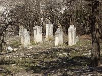 Cimetière de ND de Bethlèem  Tombes dans l'angle Nord/Est du cimetière (autre vue)