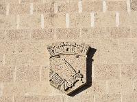 Le Poët - Hautes Alpes  Armoiries du Poët sur la façade de la mairie ...