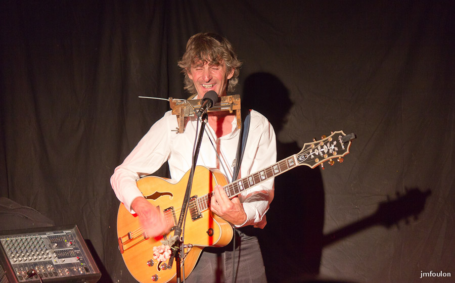 marcus-13.jpg - Marc Trigeau -  "Le Voyage des Gens"  - 28 juin 2013 chez  Artopus Sigoyer 04200