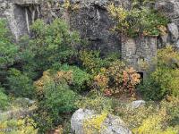 La Méouge  Vestiges du moulin à l'Ouest du pont roman (rive droite)