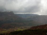 Vallée du Jabron  Vue sur La Vallée du Jabron, Lure au loin et de gauche à droite Sumiou et Pelegrine 2/2
