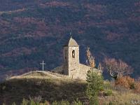 Vallée du Jabron  Rayon de soleil providentiel sur l'église de Saint Vincent sur Jabron et sa croix ! ...