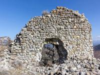 Rando Vieil Eygians Vieil Arzeliers A/R  Mur Sud du donjon. C'est tout ce qu'il reste du château
