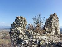 Rando Vieil Eygians Vieil Arzeliers A/R  Une autre vue les ruines du donjon