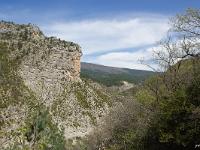 Rando -Gorges de la Méouge  Au loin, la montagne de Chabre (1352 m).
