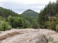 A l'Est de Saint Symphorien  Ruisseau, affluent du Vançon alimenté par les eaux qui descendent de Vaumuse