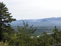 Pic et crête de Saint Cyr  Vue vers l'Est