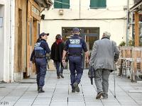 Scènes de rue  Police de proximité