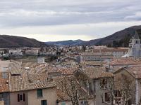 Sisteron - Balade au Collet  En me rendant au Collet, je traverse le quartier de la Coste qui s'étend d'Est en Ouest au pied de la citadelle. Ici une vue sur la ville