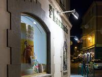Sisteron de nuit  Haut de rue Mercerie