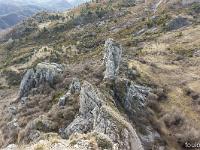 Sommet de Dromon  Vue sur la chaos rocheux au pied du rocher de Dromon au Sud