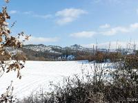 Tournée des Chênes  Au loin le château de Sigoyer