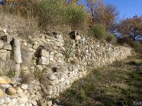 L'Escale - Vière ou Ville Vieille  Vestiges des remparts de Vière